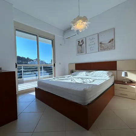 Pearl Sea View Apartment *