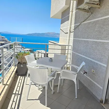 Pearl Sea View Apartment *
